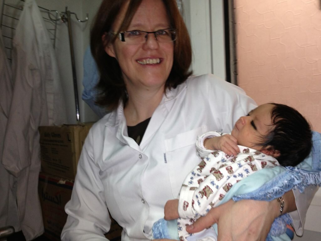 Magdalene Seiler ist seit 2008 "Head Nurse" in einer kleinen Privatklinik in Ägypten. 093 Naqada-Magdalene Seiler
